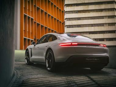 Filosofi Kalibrasi Sensori Dinamik dan Pengaruh Pengurusan Kualiti Porsche Terhadap Pengalaman Pemanduan Terbaik Pengguna