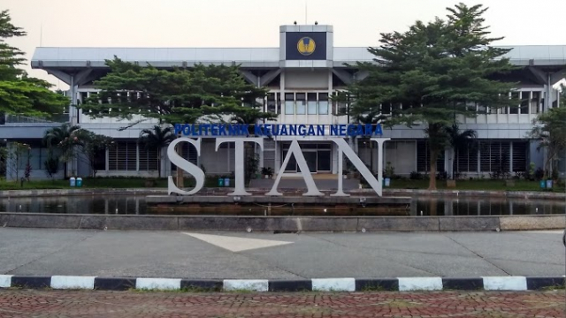 Pengalaman Mahasiswa PKN STAN: Menjalani Kuliah Gratis dengan Tantangan Berat